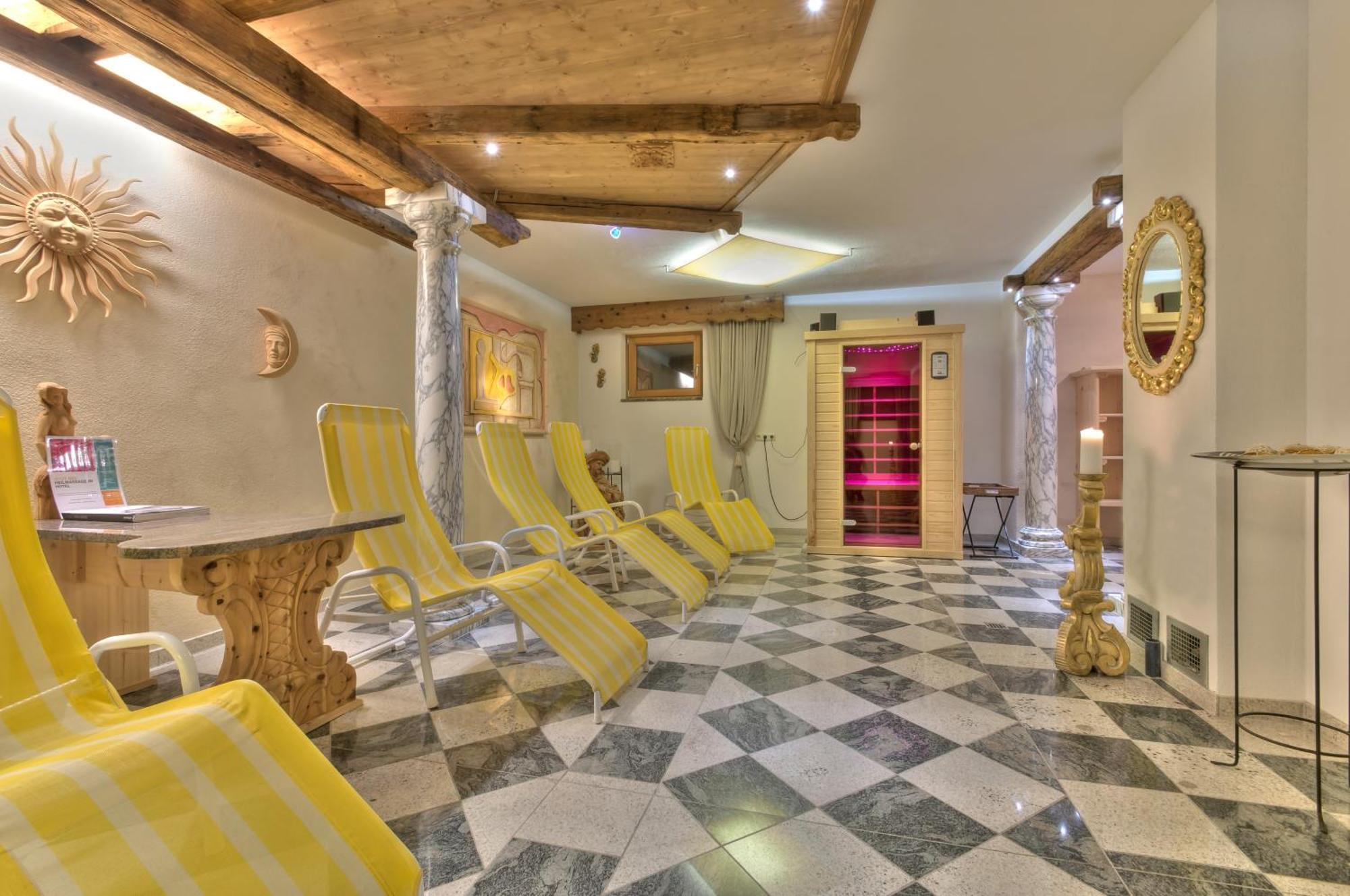 Ehart Apartment